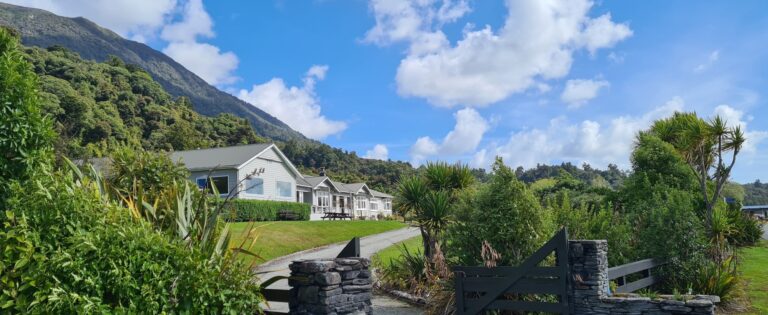 Lake Brunner Eco Lodge, West Coast